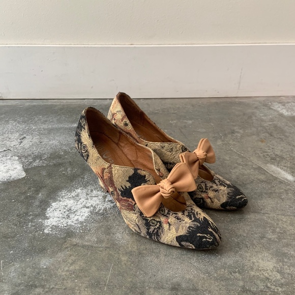 Jeffrey Campbell Shoes - Jeffrey Campbell Tapestry Abbey Tabby Heel US 9